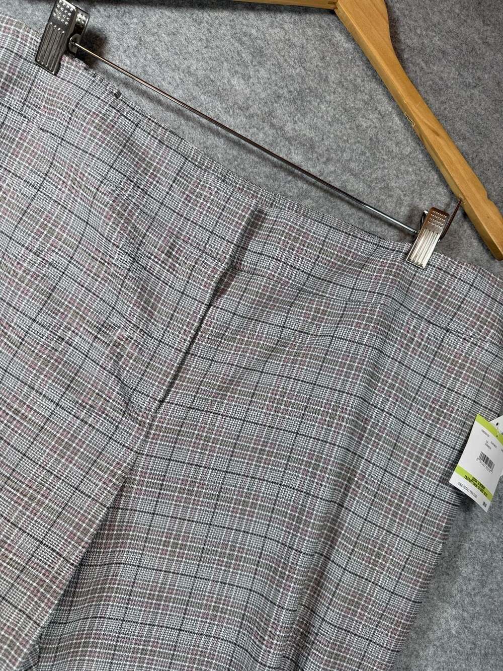 Kasper Woman Plaid Dress Pants Size 18W